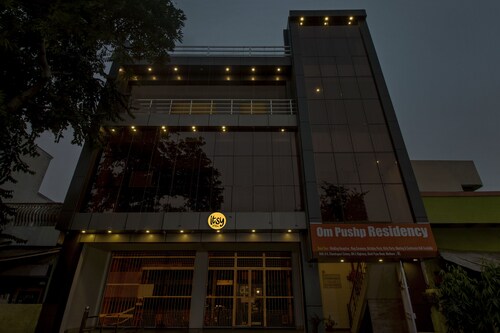 Itsy Hotels Om Pushp Residency