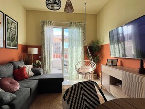 Smart-TV og stereoanlegg