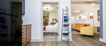 Cozy Cottages on Orchard Island- Pet Friendly !