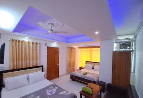 Pillow-top beds, free WiFi. Hotel Prime Inn Mirpur 10