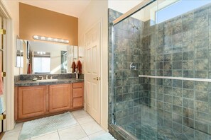 Shower, towels