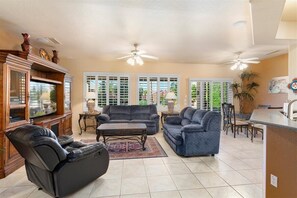 Living area - BEAUTIFUL HOME IN THE GRAND IN SURPRISE, BACKYARD OASIS (Surprise)