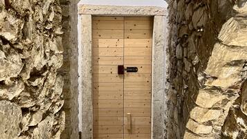 Design-huoneisto | 1 makuuhuone, äänieristys, ilmainen Wi-Fi, vuodevaatteet