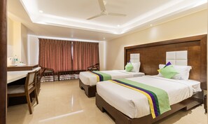 Standard-Zweibettzimmer, Nichtraucher | Zimmersafe, Schreibtisch, Bügeleisen/Bügelbrett, Bettwäsche