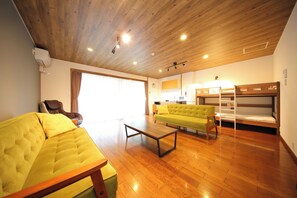 Living area - Time Traveler Izu Shuzenji (Izu)