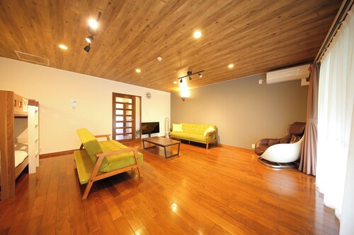 Time Traveler Izu Shuzenji