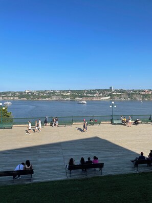 经典四人房, 河景 | 客房景观