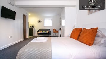 Decoración personalizada, muebles diferentes y escritorio