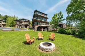 Property grounds - Scenic Lake Escape w/ Games, Hot Tub & Dock Slip (McHenry)