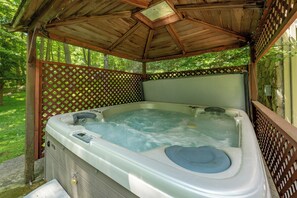Bain à remous extérieur