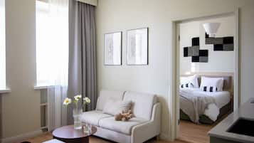 Roomy - 1 Bedroom | 1 室のベッドルーム、アイロン / アイロン台、ベビーベッド (無料)、WiFi (無料)