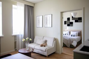 Roomy - 1 Bedroom | Iron/ironing board, free cribs/infant beds, free WiFi, bed sheets - Bob W Turku City Centre (Turku)