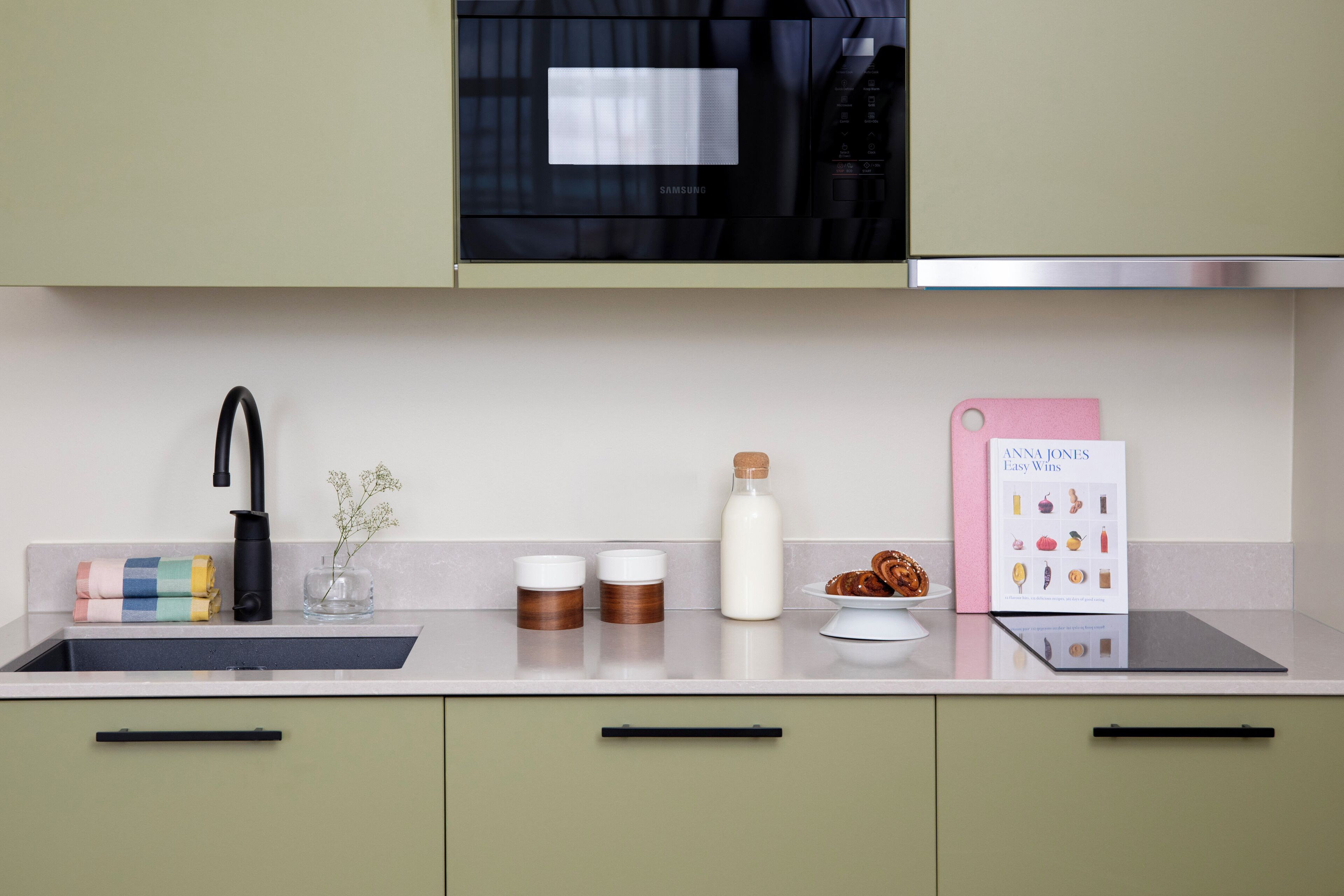 熨斗/熨衣板、免费婴儿床、免费 WiFi、床单