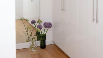 Grand Apartment | Wardrobe