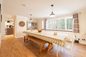 Dining - Riverside Family Lodge Sleeps 12 (Silverbridge)