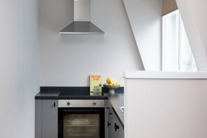 ดีลักซ์อพาร์ทเมนท์ | เตารีด/โต๊ะรีดผ้า, Wi-Fi ฟรี, ผ้าปูที่นอน