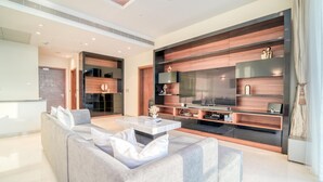 Ảnh chưa phân loại, 5 trong số 10 ảnh, nút