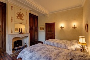 6 Schlafzimmer, Bügeleisen/Bügelbrett, WLAN, Bettwäsche