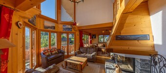 Chalet Vansamis, views & sauna