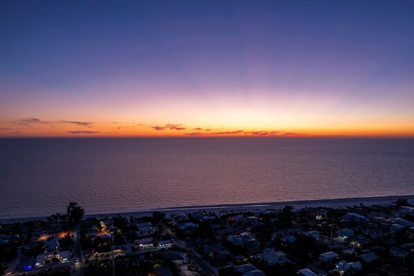 Unclassified image, 1 of 25, button