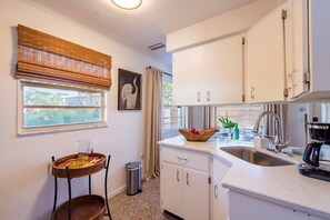 Fridge, microwave, coffee/tea maker, paper towels - Barefoot Mermaid 4, greatAMI location steps to the beach/fun on Pine Ave (Anna Maria)