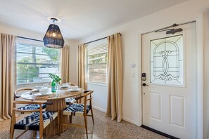 تناول الطعام