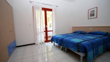 3 bedrooms, WiFi (free)