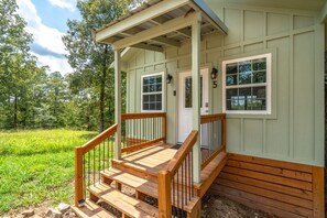 Exterior - Cabin #5 @ Rock Creek Cabins! King Bed, Great Porch, Nice Views, Pet Friendly!  (Hot Springs National Park)