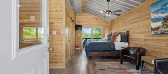 Cabin #5 @ Rock Creek Cabins! King Bed, Great Porch, Nice Views, Pet Friendly!