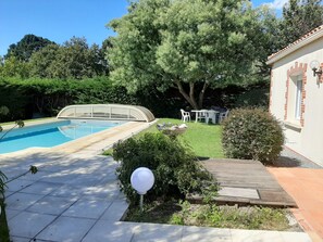 Innenpool, Außenpool