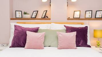 2 bedrooms, iron/ironing board, WiFi (free), bed sheets