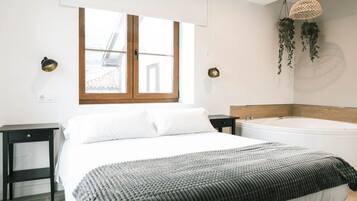 2 bedrooms, bed sheets