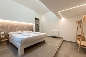 Premium Villa | 5 bedrooms, individually furnished, iron/ironing board, free WiFi - Villa alla baia dei Sette Emiri by Wonderful Italy (Cefalù)