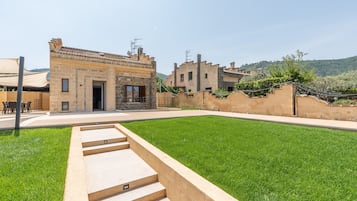 Premium Villa | Pemandangan taman