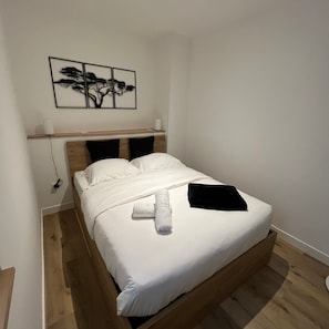 1 bedroom, free WiFi, bed sheets