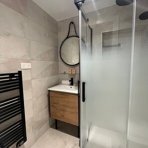 Hair dryer, towels