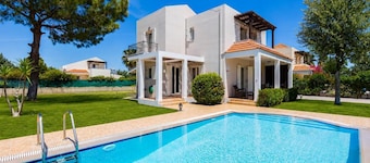 Villa Afrodite Classico