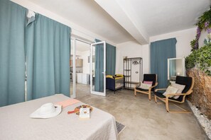 3 chambres, fer et planche à repasser, Wi-Fi, literie fournie