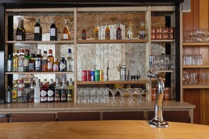 Bar (on property) - Crystal Hôtel Courchevel (Courchevel)