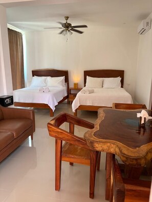 Suite Deluks | Brankas, kedap suara, Wi-Fi gratis, dan seprai linen