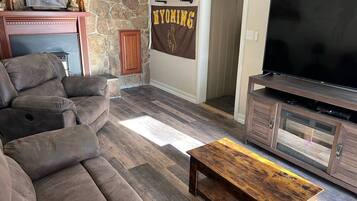 Televisor i llar de foc