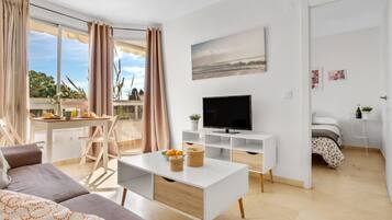 1 soverom, strykejern/-brett, internettilgang og sengetøy