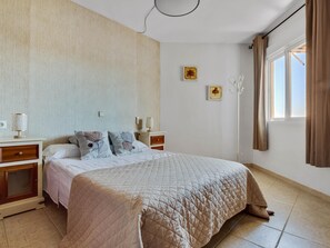 1 makuuhuone, silitysrauta/-lauta, Wi-Fi, vuodevaatteet