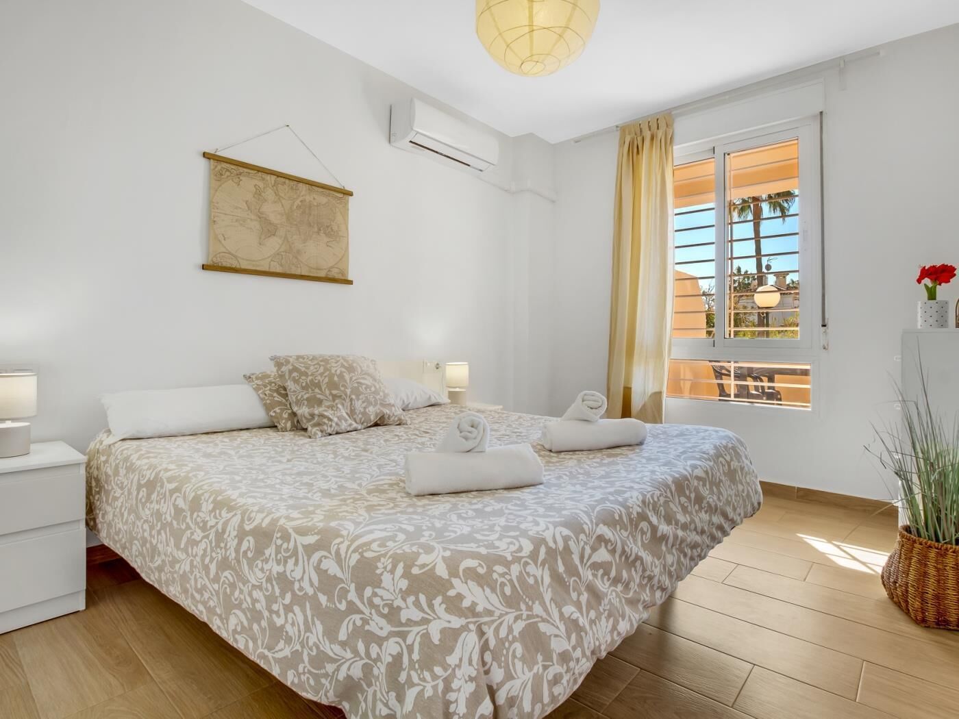 1 chambre, fer et planche à repasser, Wi-Fi, draps fournis