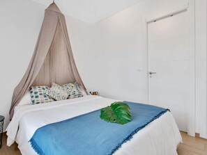 1 habitación, tabla de planchar con plancha y acceso a internet
