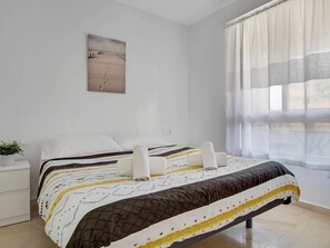 1 bedroom, iron/ironing board, Internet, bed sheets