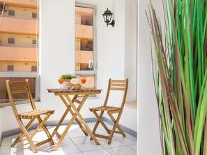 Outdoor dining - Vistamarina 201B - Terrace, Pool, 300m from the beach (Torremolinos)