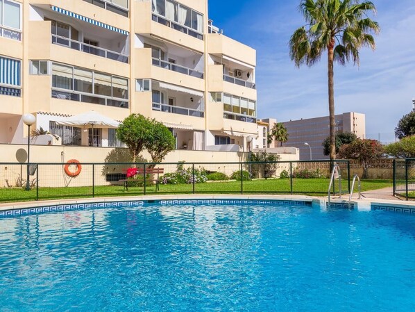 Pool - Vistamarina 405B - Terrace, Swimming Pool, 300m from beach (Torremolinos)