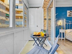 1 bedroom, iron/ironing board, internet, bed sheets