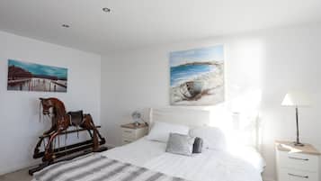 3 bedrooms, WiFi (free), individually decorated, individually furnished